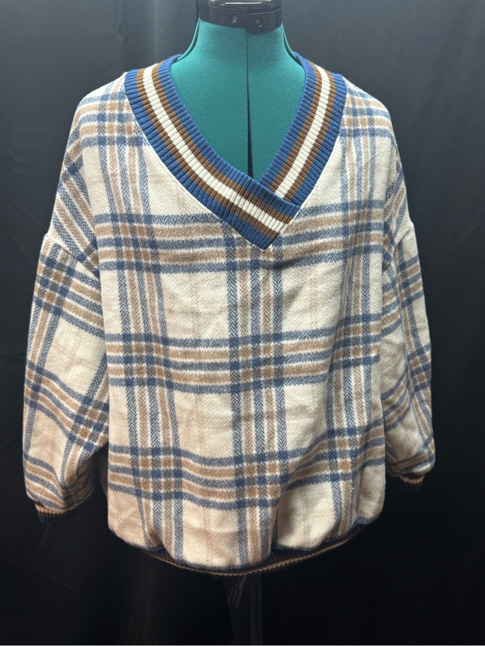 V-Neck Plaid Oversized Sweater Hoodie in Cream, Blue & Brown